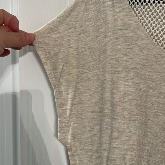 Cute T Beige with Mesh around neck - Picture 6 of 6